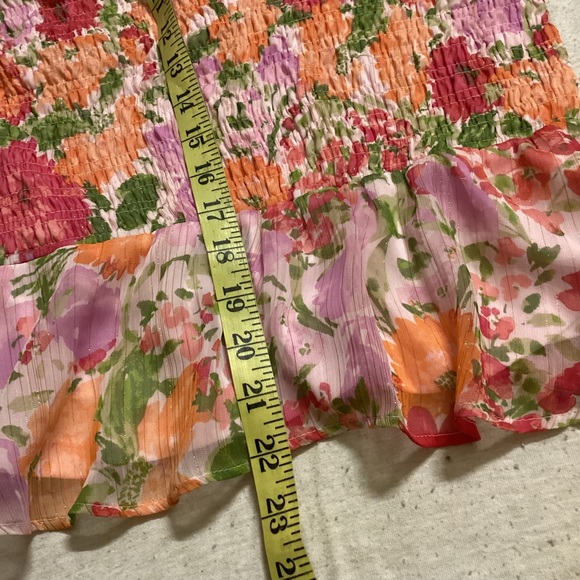 NWT LC Floral Smocked Ruffle Tank - Picture 5 of 9
